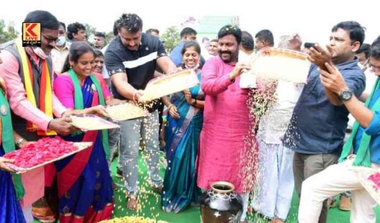 ಹಿರೇಕೆರೂರು : ರೈತರೊಂದಿಗೆ ಒಂದು ದಿನ