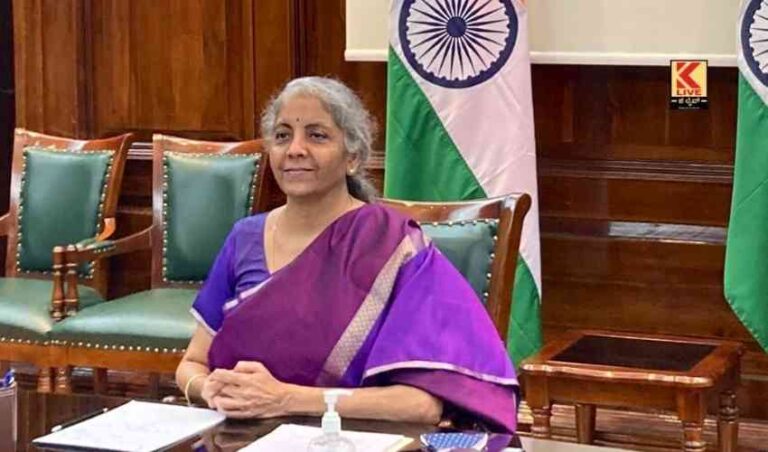 ಉಡುಪು -ಪಾದರಕ್ಷೆ ಜಿಎಸ್ ಟಿ ಪರಾಮರ್ಶೆ