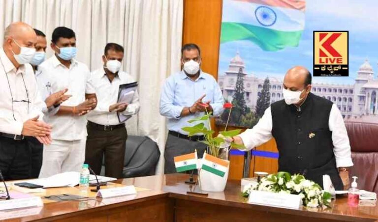 ಗ್ರಾಮೀಣರ ಮನೆ ಬಾಗಿಲಿಗೆ-ಗ್ರಾಮ ಒನ್