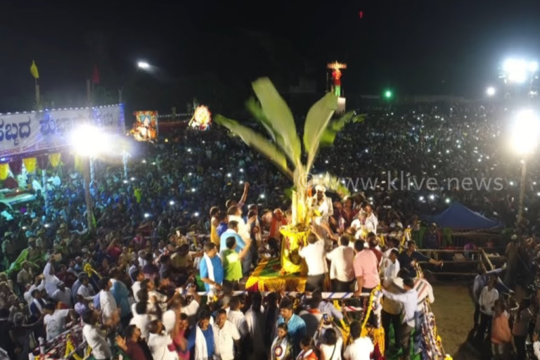 ಕಣ್ಮನ ಸೂರೆಗೊಂಡ ಶಿವಮೊಗ್ಗದಲ್ಲಿನ ಜಂಬೂಸವಾರಿ