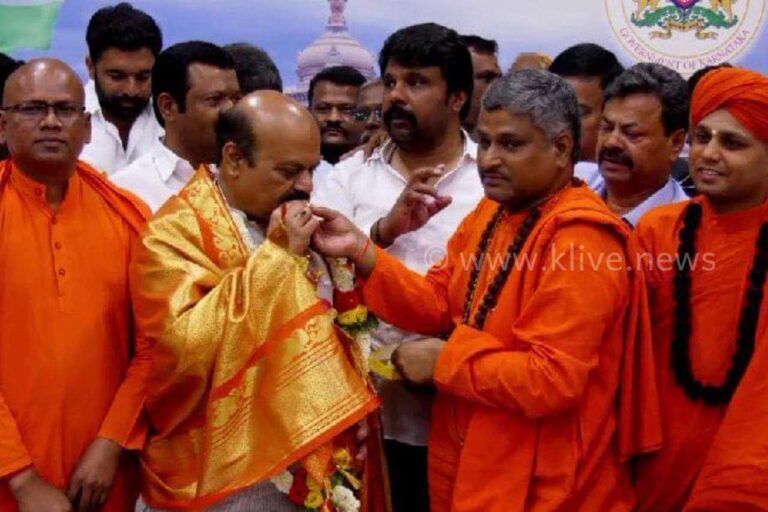 ಎಸ್ ಸಿ .ಎಸ್ ಟಿ ಗೆ ಮೀಸಲಾತಿ ಹೆಚ್ಚಳಕ್ಕೆ  ರಾಜ್ಯ ಸಚಿವ ಸಂಪುಟ ಒಪ್ಪಿಗೆ