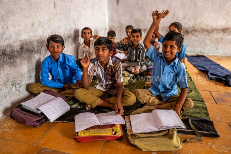 ಶಾಲಾಮಕ್ಕಳಿಗೆ ಇನ್ನೂ ಸಿಗದ ಬೂಟು ಭಾಗ್ಯ