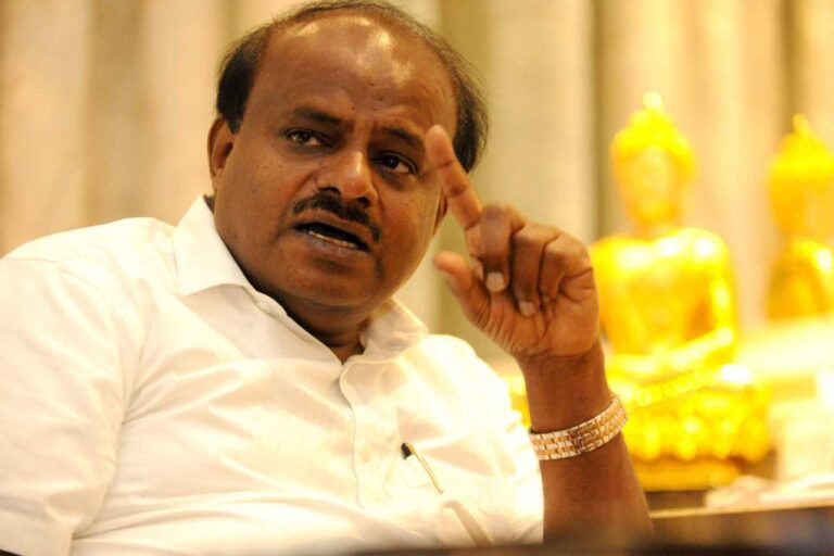 ಮತದಾರರ ಪಟ್ಟಿ ಪರಿಷ್ಕರಣೆ ಅಧಿಕಾರಿಗಳೆಂದು ಹೇಳಿಕೊಂಡು ಅಕ್ರಮ- ಕುಮಾರಸ್ವಾಮಿ