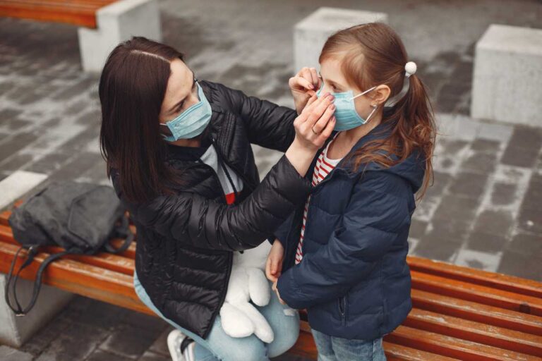 ವಿಮಾನ ಯಾನದಲ್ಲಿ ಮಾಸ್ಕ್ ಕಡ್ಡಾಯವಲ್ಲ ಆದರೂ ಮುಂಜಾಗ್ರತೆಯಿರಬೇಕು