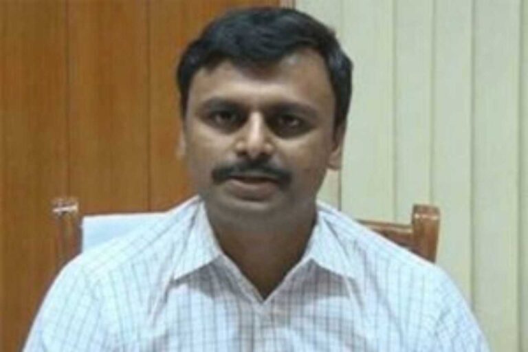 ವಸ್ತು ಖರೀದಿಸಿದಾಗ ಅಧೀಕೃತ ರಸೀದಿ ಪಡೆಯಿರಿ- ಡಾ.ಸೆಲ್ವಮಣಿ