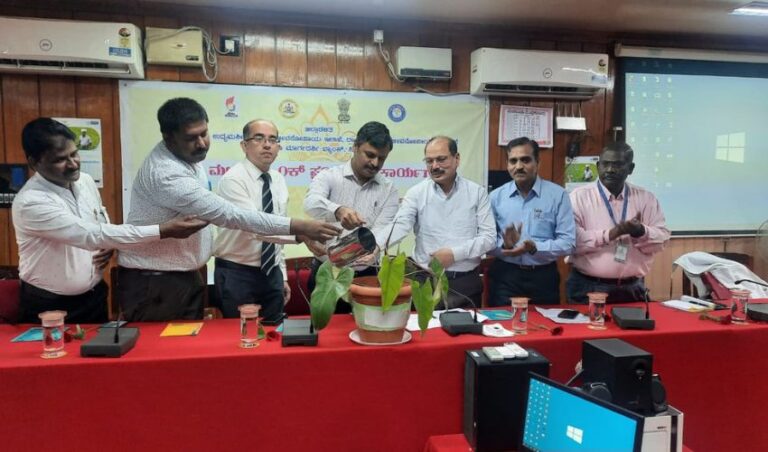 ಸಾಲ ಸೌಲಭ್ಯ ಯೋಜನೆಗಳನ್ನ ಜನರಿಗೆ ತಲುಪಿಸುವಲ್ಲಿ ವಿಳಂಬ ಬೇಡ- ಡಾ.ಸೆಲ್ವಮಣಿ