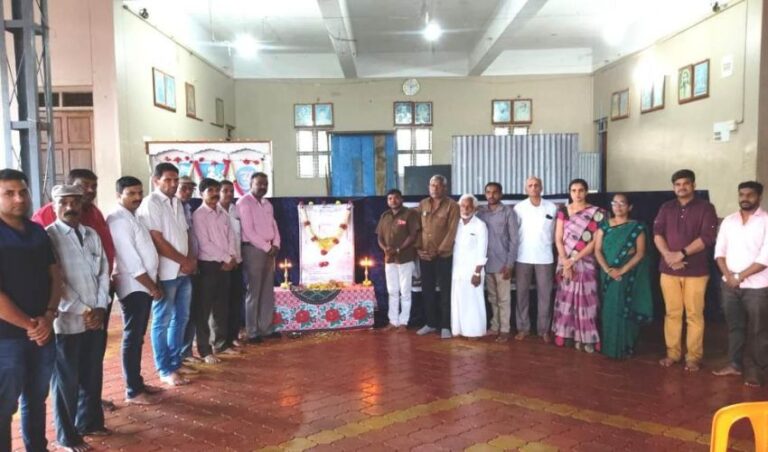 ಶ್ರೀಸಿದ್ದೇಶ್ವರರು ಮನುಕುಲದ ಒಳಿತಿಗೆ ಜೀವನ ಮುಡಿಪಾಗಿಟ್ಟವರು-ಡಾ.ಮೋಹನ್ ರಾಜಣ್ಣ