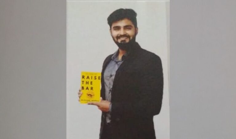 ಯುವ ಸಬಲೀಕರಣ ವಸ್ತುವುಳ್ಳ  ರೈಸ್ ದಿ ಬಾರ್ ಪುಸ್ತಕ ಲೋಕಾರ್ಪಣೆ