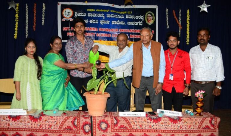 ಸಾಧನೆಗೆ ಪ್ರೇರೇಪಿಸುವ ಶಿಕ್ಷಣ ಅಗತ್ಯ-ಎ.ಎಸ್.ನಿರಂಜನ