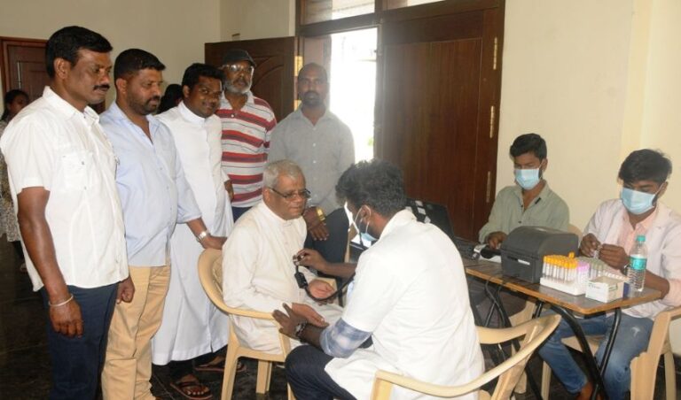 ಕಾರ್ಮಿಕ ಕುಟುಂಬಗಳಿಗೆ ಉಚಿತ ಆರೋಗ್ಯ ಶಿಬಿರ