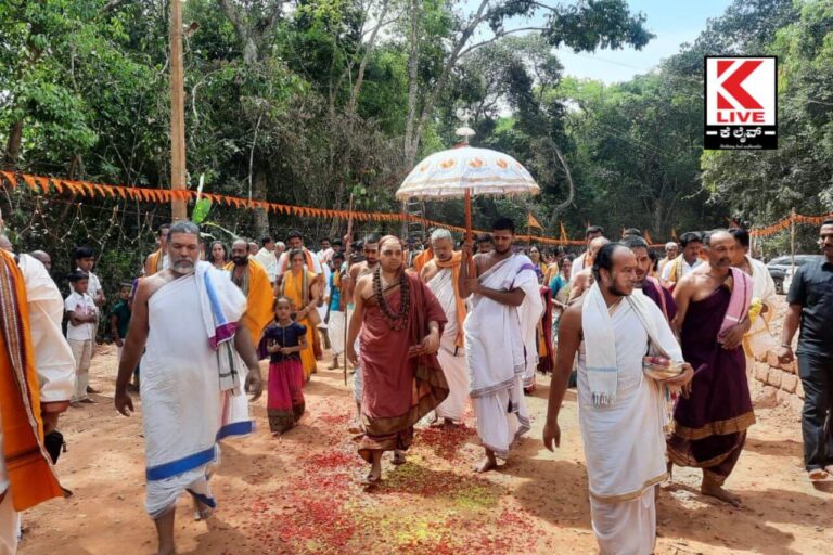 Thirthahalli ಕಷ್ಟಕರ ಸನ್ನಿವೇಶದಿಂದ ಪಾರುಮಾಡುವುದೇ ನಮ್ಮ ಧರ್ಮಕಾರ್ಯಗಳ ಫಲ-ಶ್ರೀವಿಧುಶೇಖರ ಭಾರತಿ ಸ್ವಾಮೀಜಿ