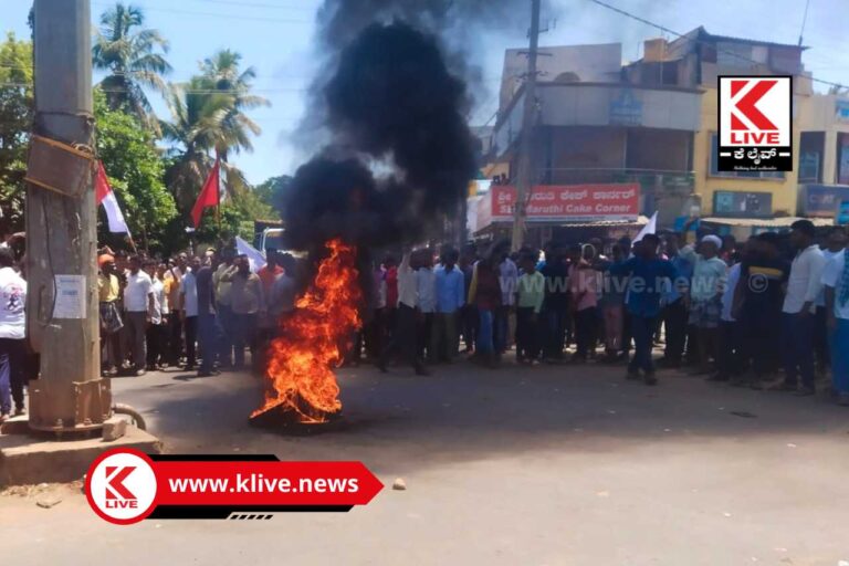 Breaking News ಶಿಕಾರಿಪುರದಲ್ಲಿ ಬಿಎಸ್ವೈ ನಿವಾಸದ ಮೇಲೆ ಕಲ್ಲು ತೂರಾಟ  ಸೆಕ್ಷನ್ 144 ಜಾರಿ