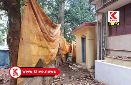 Government Urdu School Sagara ಸಾಗರದ ಸರ್ಕಾರಿ ಉರ್ದು ಶಾಲೆಗೆ ಕಾಂಪೌಂಡ್ ಇಲ್ಲ