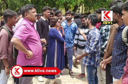 Sir M.V. Government Arts and Commerce College ಫಲಿತಾಂಶ ವಿಳಂಬ ಭದ್ರಾವತಿಯಲ್ಲಿ ಕಾಲೇಜು ವಿದ್ಯಾರ್ಥಿಗಳ ಆತ್ಮಹತ್ಯೆ ಯತ್ನ