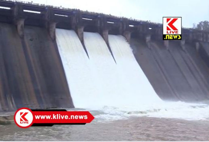 Tunga River ತುಂಬಿದ ತುಂಗಾ: ಶಿವಮೊಗ್ಗದ ಇಮಾಮ್ ಬಾಡಾ ನಿವಾಸಿಗಳಿಗೆ ರಾಜಾ ಕಾಲುವೆ ನೀರಿನಿಂದ ಪರದಾಟ