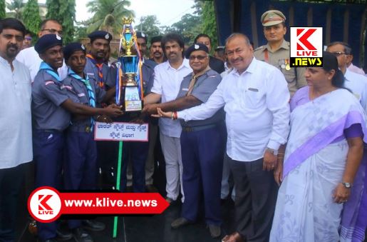 Shivamogga Scouts ಸ್ವಾತಂತ್ರ್ಯೋತ್ಸವದ ಜಿಲ್ಲಾ ಕವಾಯತಿನಲ್ಲಿ ಶಿವಮೊಗ್ಗ ಸ್ಕೌಟ್ಸ್ ಗೆ ದ್ವಿತೀಯ ಪುರಸ್ಕಾರ