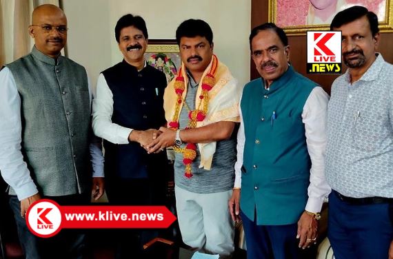 B.Y.Raghavendra ಸಾರ್ವಜನಿಕ ಉದ್ಯಮಗಳು & ಗೃಹ ಇಲಾಖೆ ಸಂಬಂಧಿತ ಸ್ಥಾಯಿ ಸಮಿತಿಗೆ ನೇಮಕವಾಗಿರುವ ಸಂಸದ ರಾಘವೇಂದ್ರರಿಗೆ ಅಭಿನಂದನೆ