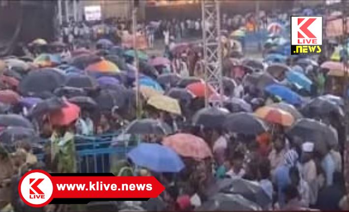 Shivamogga Dasara ಶಿವಮೊಗ್ಗದಲ್ಲಿ ಮನಾಕರ್ಷಕ ವೈಭವದ ವಿಜಯದಶಮಿ ಉತ್ಸವ: ವರುಣ ತಂಪೆರೆದು ಸಂಪನ್ನ