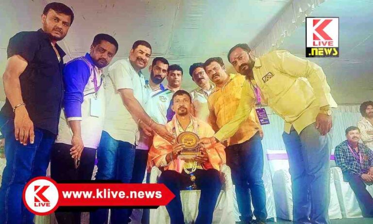 Karnataka Rakshana Vedike ಕರ್ನಾಟಕ ರಕ್ಷಣಾ ವೇದಿಕೆ ಸ್ವಾಭಿಮಾನಿ ಬಣದ ನಗರಾಧ್ಯಕ್ಷ ಪ್ರಫುಲ್ಲಚಂದ್ರರಿಗೆ ಸನ್ಮಾನ