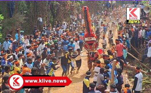 ಪೈಲ್ವಾನರೆರ ..ಹಿಡೀರಿ ಹೋರಿ! ಹರಿ ಕೊಬ್ಬರಿ..  “ಸೊರಬ ತಾಲ್ಲೂಕಿನ ತಾವರೆಕೊಪ್ಪದಲ್ಲಿ ಹೋರಿ ಹಬ್ಬ ಜೋರು