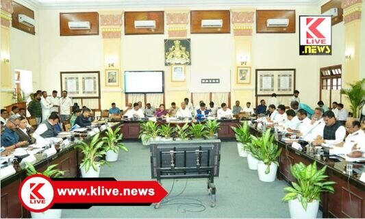 CM Siddharamaiah ಮುಖ್ಯಮಂತ್ರಿಗಳಿಂದ ಅನುಸೂಚಿತ ಜಾತಿ & ಬುಡಕಟ್ಟುಗಳ ಮೇಲ್ವಿಚಾರಣಾ ಸಮಿತಿ ಸಭೆ