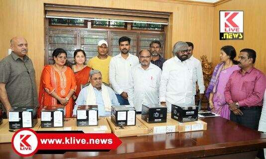 Information and Public Relations Department ವಿವಿಧ ಜಿಲ್ಲೆಗಳ‌ ಪ.ಜಾ/ ಪ.ಪಂಗಡಗಳ ಆಯ್ದ ಪತ್ರಕರ್ತರಿಗೆ ಮಾಧ್ಯಮ ಕಿಟ್ ವಿತರಣೆ