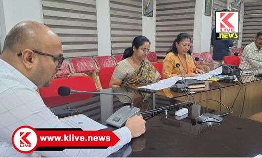 DC Gurudatta Hegde ಜಿಲ್ಲೆಯ ಮುಜರಾಯಿ ಇಲಾಖೆ ವ್ಯಾಪ್ತಿಯ ದೇವಾಲಯ ಸಮಿತಿಗಳಿಗೆ ಜಿಲ್ಲಾಧಿಕಾರಿಗಳ ಸಭೆಯಲ್ಲಿ ಅನುಮೋದನೆ