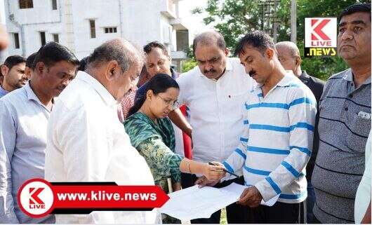 S.N. Chennabasappa ಶಿವಮೊಗ್ಗ 33 ನೇ ವಾರ್ಡ್ ಗೆ ಭೇಟಿ ನೀಡಿ, ಸಾರ್ವಜನಿಕರ ಸಮಸ್ಯೆ ಆಲಿಸಿದ ಶಾಸಕ ಚೆನ್ನಿ