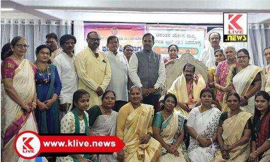 Shivamogga Karnataka Sugama Sangeet Parishad ಭಾವಗೀತೆಗಳು ಸಂಗೀತದ ಅರಮನೆಯ ಹೆಬ್ಬಾಗಿಲು- ಕವಿ ಬಿ.ಆರ್.ಲಕ್ಷ್ಮಣರಾವ್