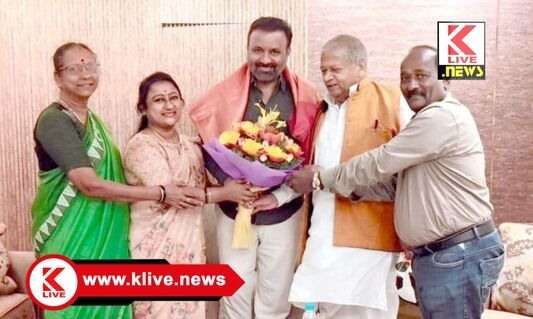 Santosh lad ಸಚಿವ ಸಂತೋಷ್ ಲಾಡ್ ಅವರಿಗೆ ಅಭಿನಂದನೆ ಸಲ್ಲಿಸಿದ ಕೆಪಿಸಿಸಿ ಸಂಯೋಜಕಿ ಕವಿತಾ