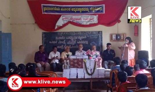 ಸಾಗರದ ನಾಲಂದ ಪ್ರೌಢಶಾಲೆಯಲ್ಲಿ ಉಚಿತವಾಗಿ ಸ್ಟೀಲ್ ಪ್ಲೇಟ್, ನೋಟ್ ಪುಸ್ತಕ ವಿತರಣೆ