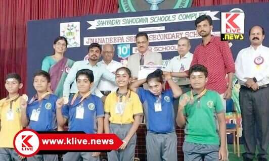 Delhi World School ಕಂಸಾಳೆ ಜನಪದ ನೃತ್ಯಸ್ಪರ್ಧೆ ಡೆಲ್ಲಿವರ್ಡ್ ಶಾಲಾ ಮಕ್ಕಳಿಗೆ ಪ್ರಥಮ ಬಹುಮಾನ