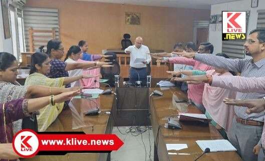 Sadbhavana Diwas ಸದ್ಭಾವನಾ ದಿನ,  ಜಿಲ್ಲಾಧಿಕಾರಿಗಳಿಂದ ಪ್ರಮಾಣವಚನ ಬೋಧನೆ