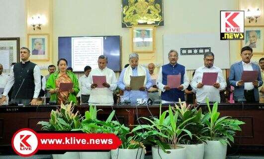 Sadbhavana Diwas ಸದ್ಭಾವನಾ ದಿನದ ಅಂಗವಾಗಿ ಸೀಎಂ ಸಿದ್ಧರಾಮಯ್ಯ ಅವರಿಂದ ಅಧಿಕಾರಿ & ಸಿಬ್ಬಂದಿಗಳಿಗೆ ಪ್ರತಿಜ್ಞಾವಿಧಿ ಬೋಧನೆ