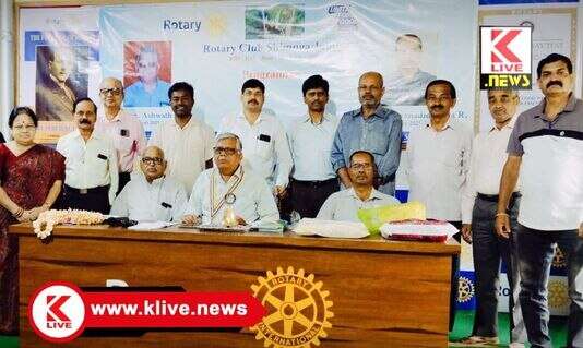 Rotary Club Shivamogga ನಾವು ನೂರು ರೂಪಾಯಿ ತೆರಿಗೆ ಸಂಗ್ರಹಿಸಿದರೆ ನಮಗೆ ಹಿಂದಿರುಗುವುದು ಕೇವಲ 3.64 ಪೈಸೆ ಮಾತ್ರ- ಪ್ರೊ. ಬಿ.ಎಂ.ಕುಮಾರಸ್ವಾಮಿ