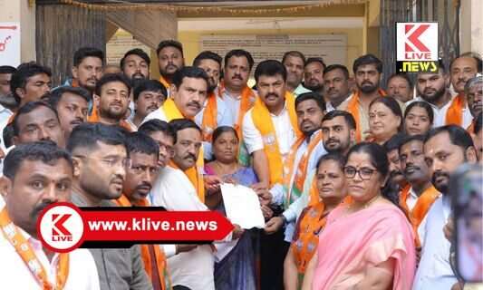 B. Y. Raghavendra ದ್ವೇಷ ಭಾಷಣ ಕಾಯಿದೆ ಜಾರಿಗೆ ತರದಿರಲು ಆಗ್ರಹಿಸಿಸಂಸದ ರಾಘವೇಂದ್ರ ಪ್ರತಿಭಟನೆಯಲ್ಲಿ ಭಾಗಿ.