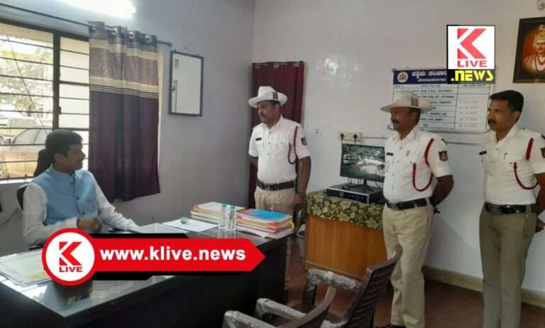 Shivamogga Legal Services Authority ಶಿವಮೊಗ್ಗ ನಗರದ ಪಶ್ಚಿಮ ಸಂಚಾರಿ ಪೊಲೀಸ್ ಠಾಣೆಗೆ ನ್ಯಾ.ಎಂ.ಎಸ್.ಸಂತೋಷ್ ಅವರ ಅನಿರೀಕ್ಷಿತ ಭೇಟಿ