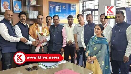 Prabhuling Kavalikatti ಡೀಸಿ ಪ್ರಭುಲಿಂಗ ಕವಳಿಕಟ್ಟಿ ಅವರಿಗೆ ಸ್ಕೌಟ್ಸ್ & ಗೈಡ್ಸ್ ಸಂಸ್ಥೆಯಿಂದ ಗೌರವಾರ್ಪಣೆ