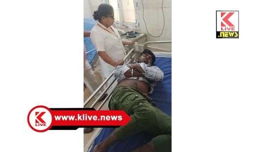 Bike Accident ಪೊಲೀಸ್ ವಾಹನಕ್ಕೆ ಬೈಕ್ ಢಿಕ್ಕಿ. ಪೊಲೀಸ್ ಸಿಬ್ಬಂದಿಯಿಂದಲೇ ಸವಾರನಿಗೆ ಆಸ್ಪತ್ರೆಗೆ ಸೇರಿಸಿ ಚಿಕಿತ್ಸೆ ವ್ಯವಸ್ಥೆ.