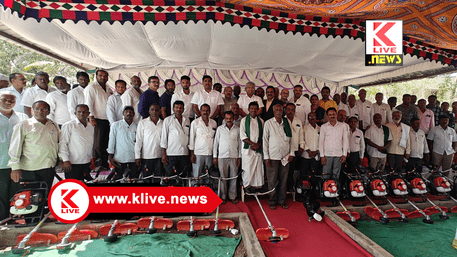 Shimoga News ಕಾಡಾದಿಂದ ಕೃಷಿ ಯಂತ್ರೋಪಕರಣಗಳಿಗೆ ವಾರ್ಷಿಕ ಕಾರ್ಯಾನುದಾನ ವಿತರಣೆ.