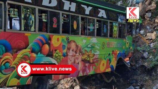 ಶಿವಮೊಗ್ಗದಲ್ಲಿ ಹಳ್ಳಕ್ಕೆ ಉಳಿದ ಬಸ್ : 30ಕ್ಕೂ ಹೆಚ್ಚು ಪ್ರಮಾಣಿಕರಿಗೆ ಗಾಯ