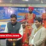 ಜಿಲ್ಲಾ ಕಸಾಪ ಅಧ್ಯಕ್ಷ ಡಿ .ಮಂಜುನಾಥ್ ಅವರಿಗೆ ಸೇವಾರತ್ನ ಪ್ರಶಸ್ತಿ ನೀಡಿ ಸನ್ಮಾನ.