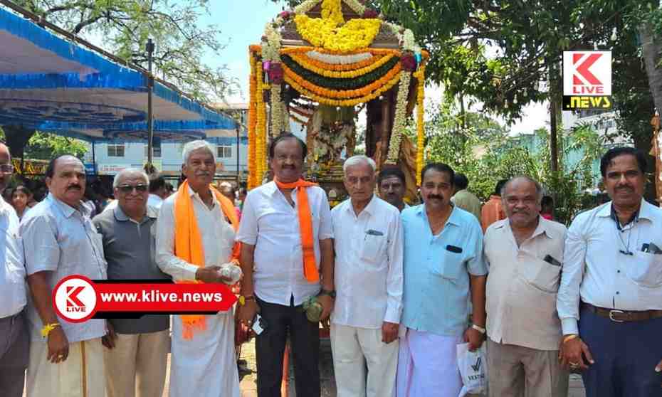 ಅದ್ಧೂರಿಯಾಗಿ‌ ನಡೆದ ಶ್ರೀಬಸವೇಶ್ವರ ಸ್ವಾಮಿಯ ರಥೋತ್ಸವ