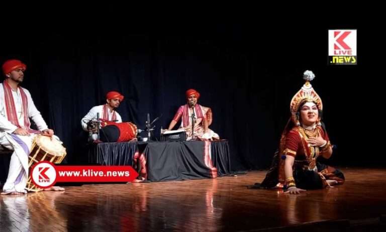 ಯಕ್ಷಗಾನದ ಸೊಗಡಿನಲ್ಲಿ ಸಾರ್ಥಕ ಪ್ರದರ್ಶನಗೊಂಡ” ಕಿತ್ತೂರು ರಾಣಿ ಚನ್ನಮ್ಮ” ಚರಿತ್ರೆಯ ಪ್ರಸಂಗ.